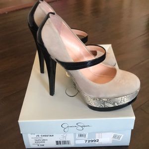 Jessica Simpson Cheetah taupe grey suede